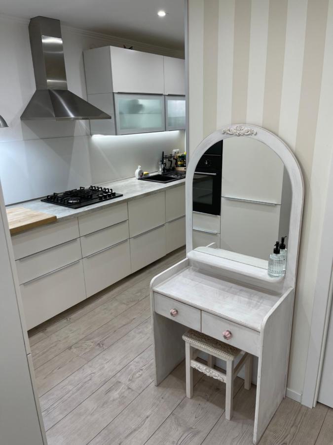 Cosy Apartmant In Hodoninアパートメント エクステリア 写真