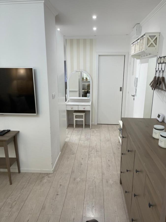 Cosy Apartmant In Hodoninアパートメント エクステリア 写真